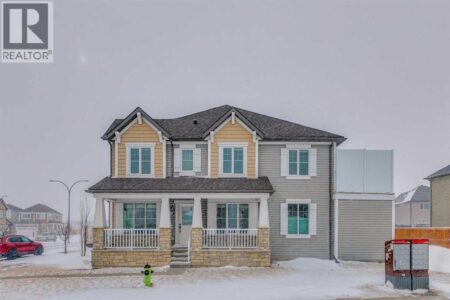 268 Cityscape Gardens NE 双车库住宅